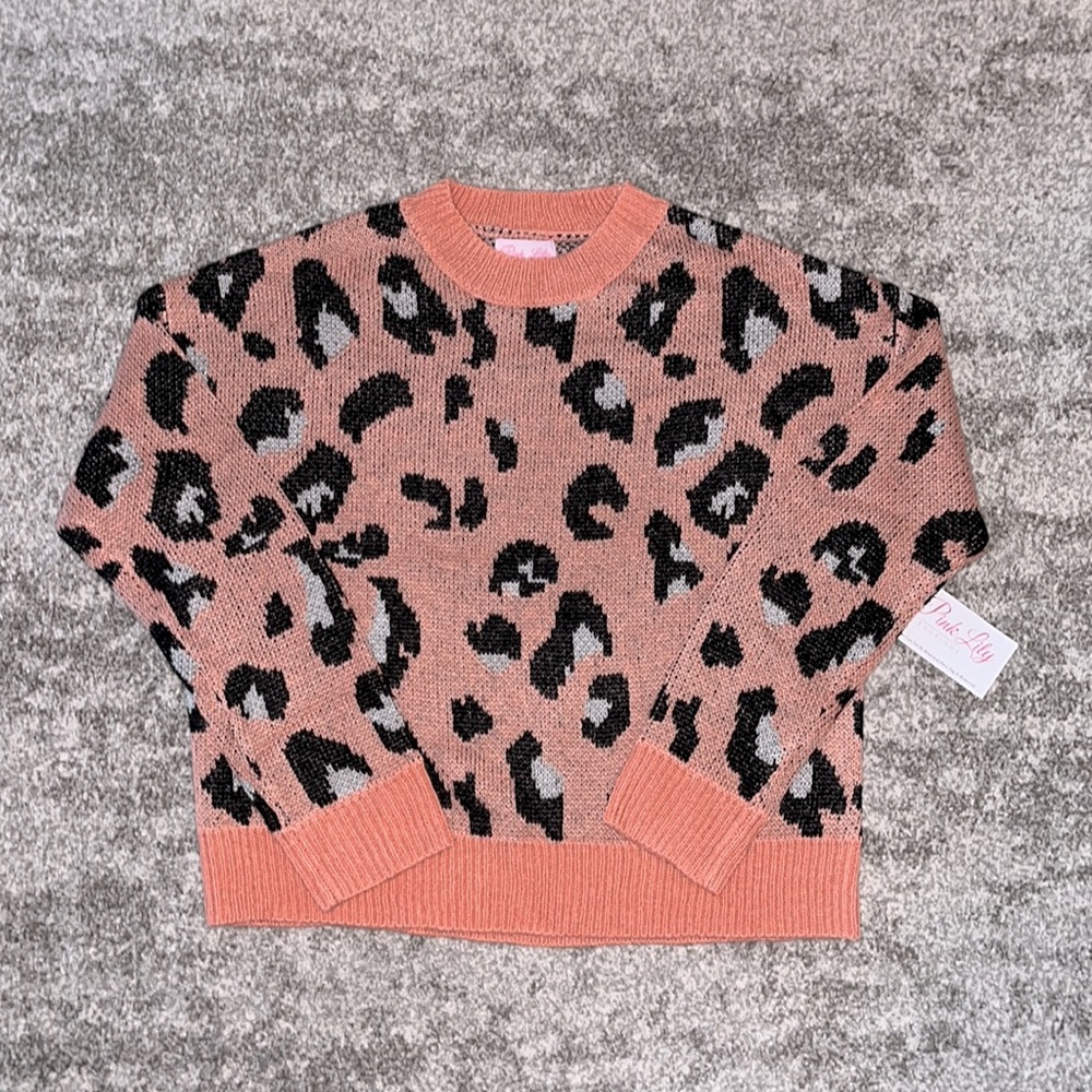 NWT Pink Lilly Sweater Size Small